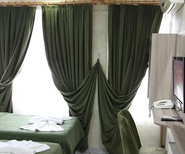 Kaya Madrid ホテル 3*