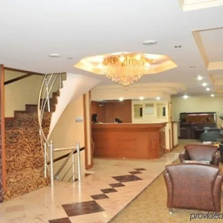 Отель Kaya Madrid 3*