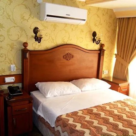 Kaya Madrid Стамбул