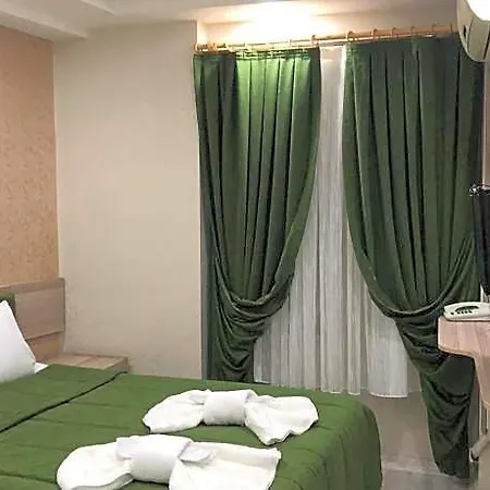 Hotel Kaya Madrid 3*