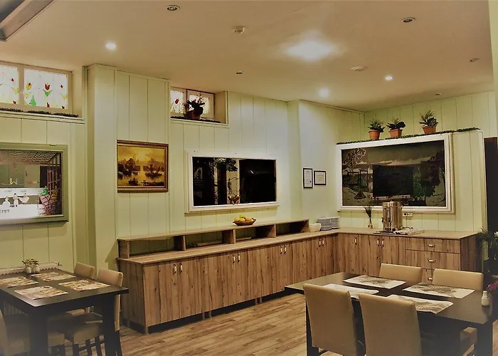 Kaya Madrid מלון