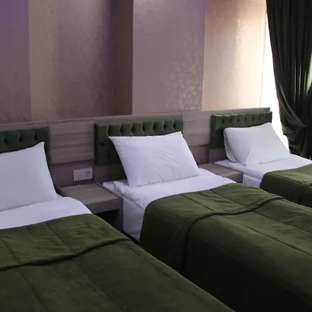 Kaya Madrid Szálloda 3*