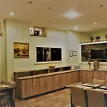 Kaya Madrid Hotel
