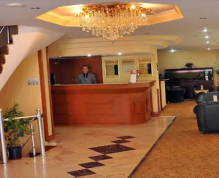 Kaya Madrid Hotel 3*